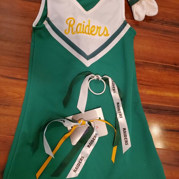 Entire Cheerleader Ensemble - Raiders - Great HALLOWEEN Costume - Picture 3 of 4
